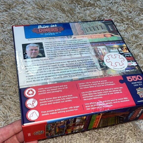 New Masterpieces Drive-Ins, Diners & Dives - Rickey's Diner Car 550 Piece Puzzle - Picture 7 of 7
